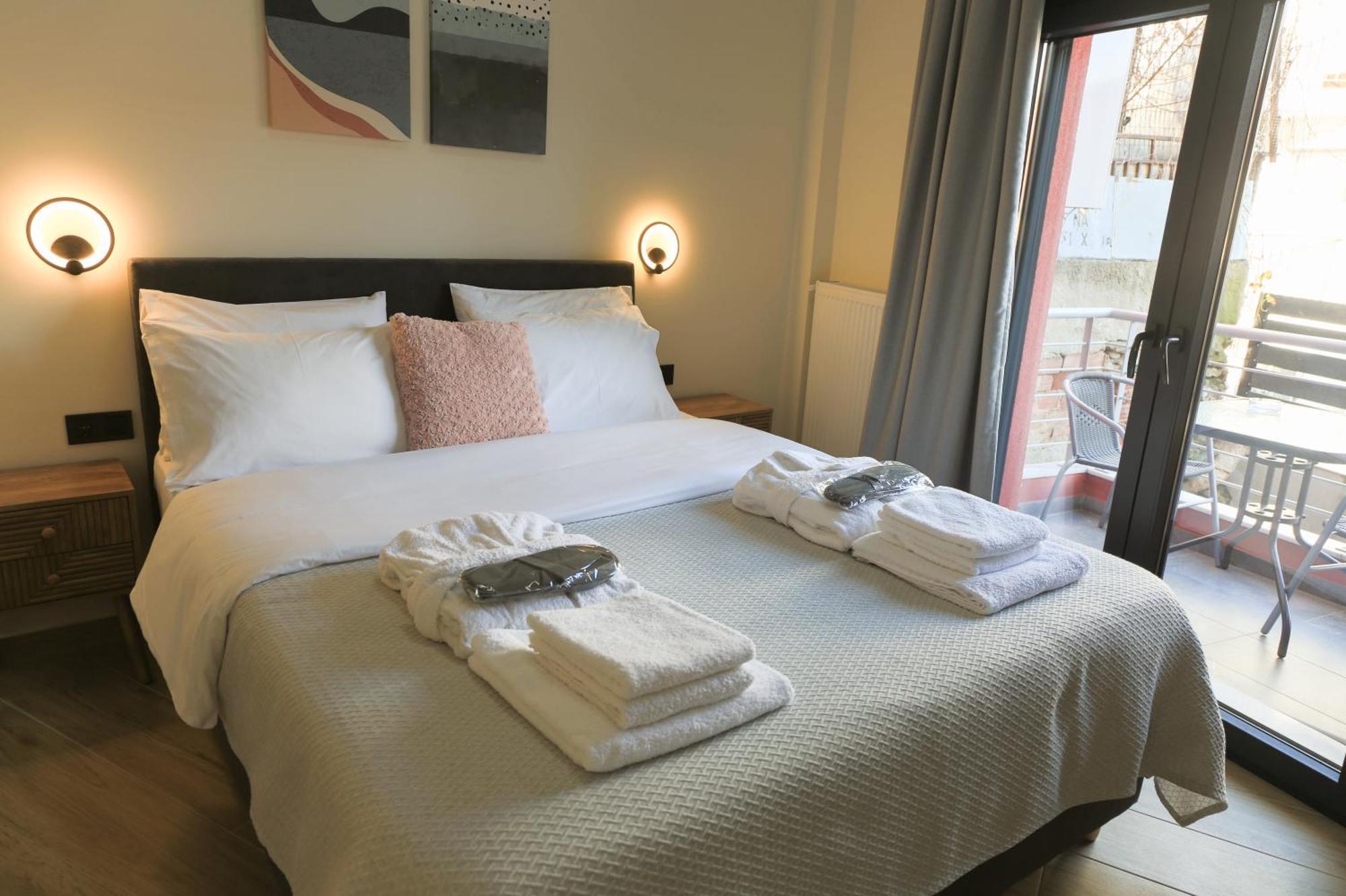 Beyond The Castle Apartment Thessaloníki Ngoại thất bức ảnh