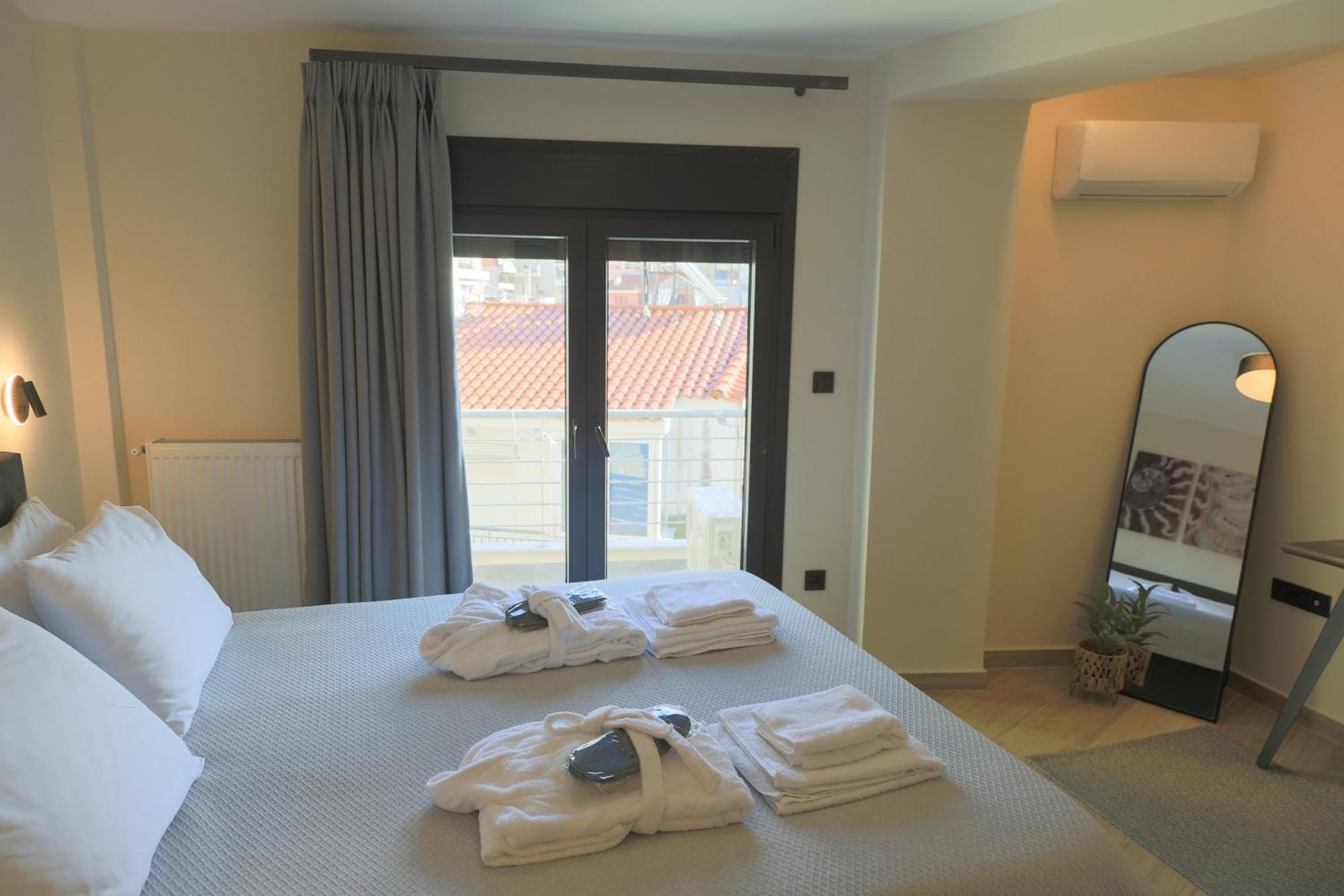 Beyond The Castle Apartment Thessaloníki Ngoại thất bức ảnh